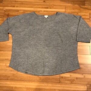 Avenue plus Sz 22/24 gray knit top